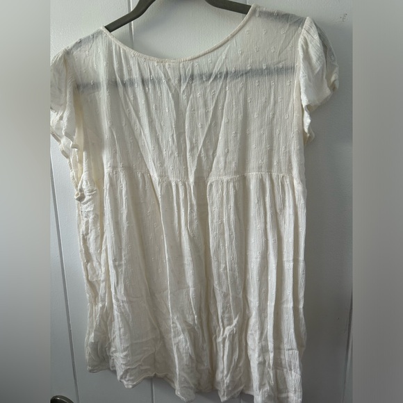 Large cream Old Navy top - Picture 2 of 2